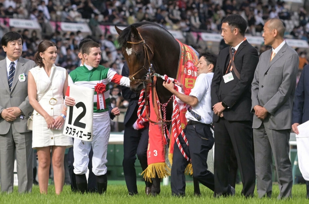 JRA限定品 タスティエーラ 日本ダービー馬 キャップ JRA限定品 タスティエーラ 日本ダービー馬 キャップ 父子での香港